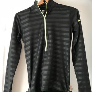Women’s Nike Pro Dri Fit Set Size Medium